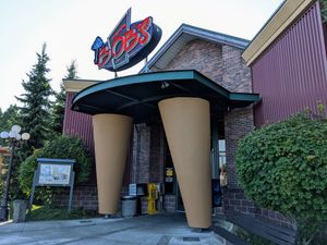 Yum factor 10.  Yes, it is nestled in the Walmart parking lot. at Bob's Burgers and Brew in Marysville