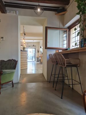 Inside tables at Zazie in Verona