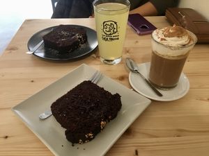 Pumpkin spice latte and chocolate banana bread at Zazie in Verona