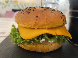 Cheeseburger  at Sublimmme in Bucharest