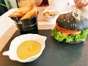 Beyond burger with homemade dressing at Sublimmme in Bucharest