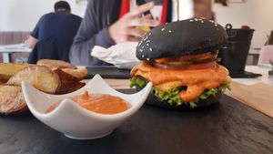 Cheeseburger at Sublimmme in Bucharest