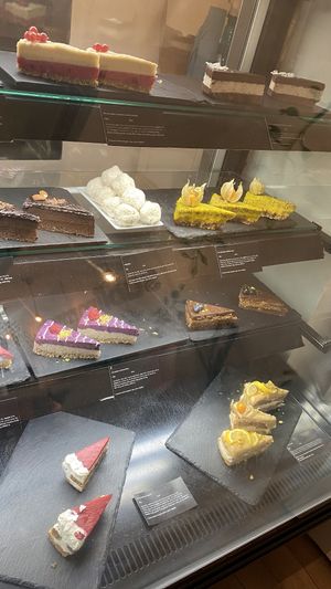 Choix desserts  at Sublimmme in Bucharest