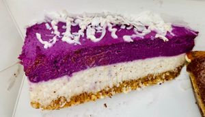 Raw cake at Sublimmme in Bucharest