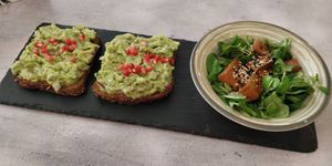 Avocado toast with salad and teryaki tofu at Sublimmme in Bucharest