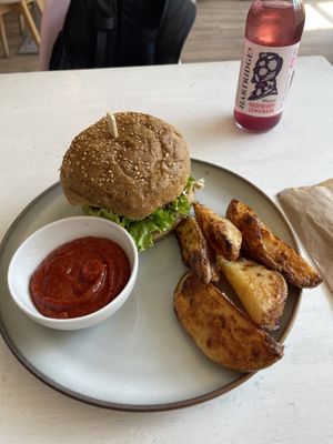 Barbecue burger   at Sublimmme in Bucharest