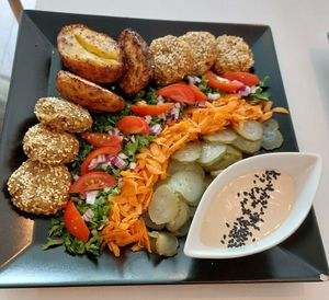 Rainbow bowl with falafel at Sublimmme in Bucharest