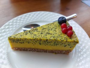 Limonette Cake with Lemon and Poppy at Sublimmme in Bucharest