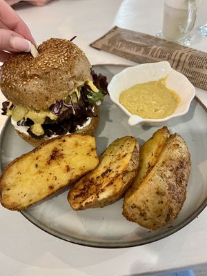 Mustard burger   at Sublimmme in Bucharest