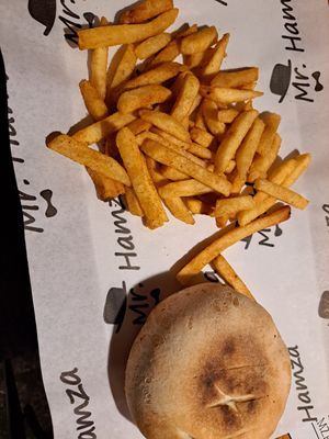 Hawai burger (bun) at Mr Hamza in Istanbul
