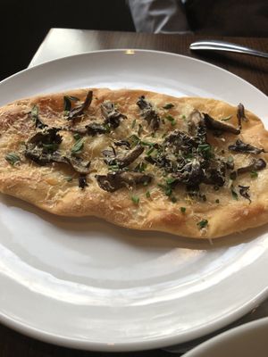 Maitake flatbread at Sans in Brooklyn