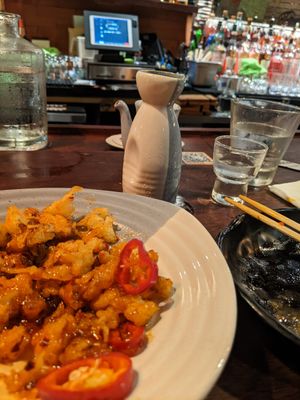 Popcorn cauliflower at Doraku in Honolulu