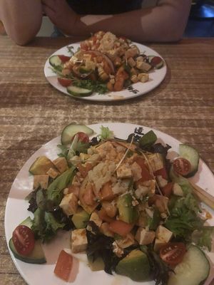 Tofu Poke Salad at Doraku in Honolulu