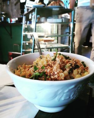 Vegan Mac 'n' Cheese with cashew parmesan at Petról in Copenhagen