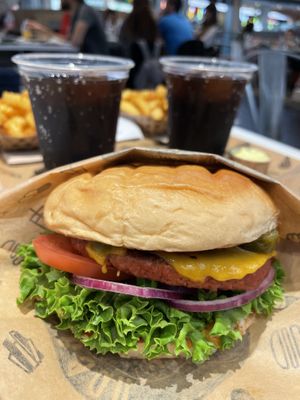 Vegan burger  at Vincent - Mercado Center in Hamburg
