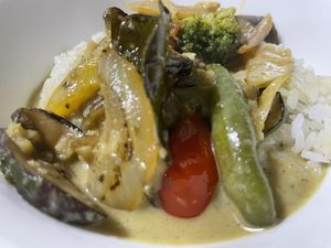 Ordered Green Curry by delivery app at Ssong Thai in Seoul