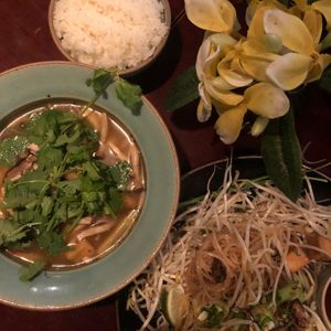 Vegan dishes at Ssong Thai in Seoul