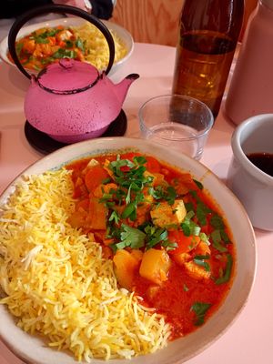 Tofu curry Mittagsmenü vegan at Karma Food - Ausstellungsstrasse in Vienna
