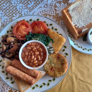 Vegan breakfast with toast at Wishcat Cafe in Bridlington