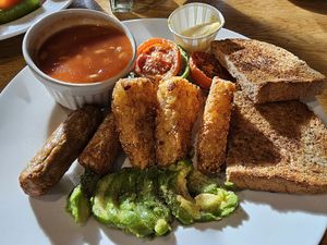 Vegan full English at Quay Arts Cafe in Newport