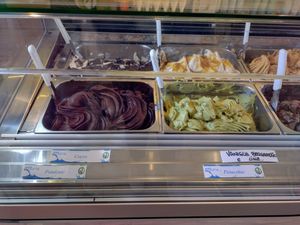 Vegan options at Azzurra Ice Cream in Alghero