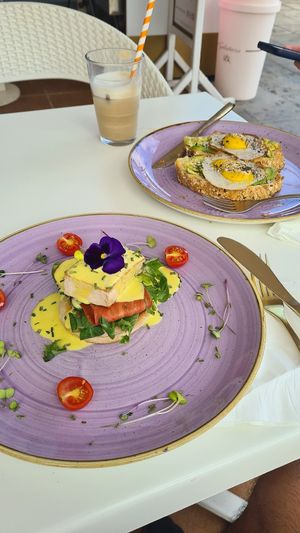 Vegan Bennie with Vegan Bacon  Vegan Double Fried Egg 10/10 at Creme Cafe in Lanzarote