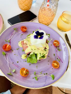 Bennie Vegano  at Creme Cafe in Lanzarote