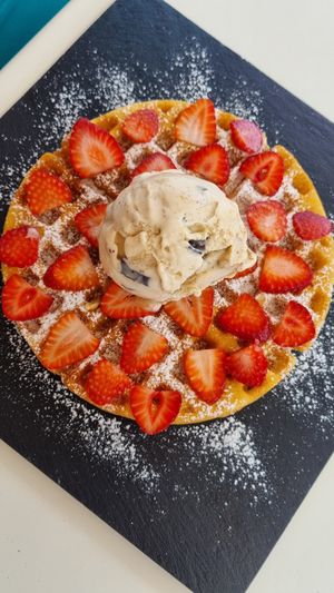 vegan waffles at Creme Cafe in Lanzarote