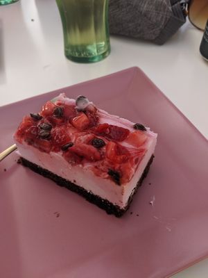 Berry cheesecake style at Creme Cafe in Lanzarote