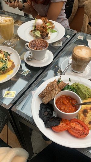 brunch spread at Singl-end - Merchant City in Glasgow