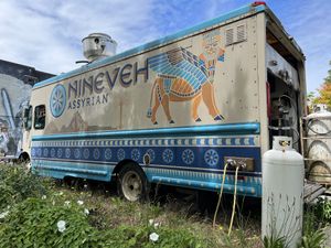 Finally, a good photo after twentieth or so tries!  at Nineveh Assyrian - Food Truck in Olympia