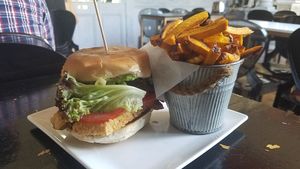 Fried tofu and BBQ setan sandwich at Vegan Dealer in Santiago