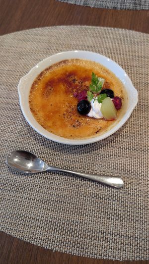 crème brûlée at Saido in Tokyo