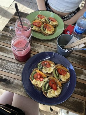 Vegan pancakes with beetroot, apple and banana smoothies  at Sana-Horia in Tenerife