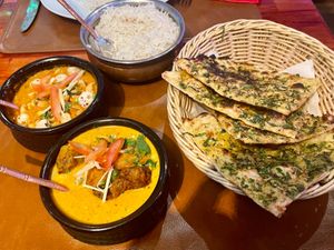 Kaju Makar Mahana + Vegan Kabak Curry + Vegan Coriander Naan at Royal India in Ghent