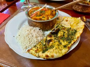 Vegan Vindaloo, Rice, Coriander Naan at Royal India in Ghent