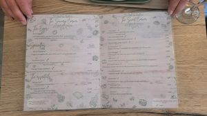 Menu at Peanut's Café in Sainte-maxime
