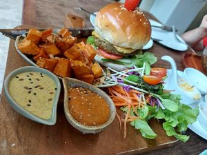 Vegan burger at Pure Vegan Heaven in Koh Samui