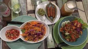 Main dish with tempeh and guacamole on the side at Pure Vegan Heaven in Koh Samui