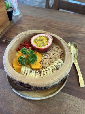 Delicious smoothiebowl  at Pure Vegan Heaven in Koh Samui