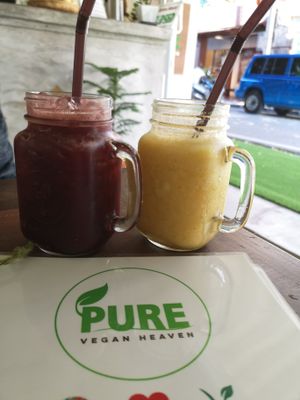 drinks at Pure Vegan Heaven in Koh Samui