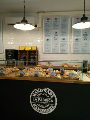 Many options at La Fábrica - Empanadas Argentinas - Carrer del Call in Barcelona