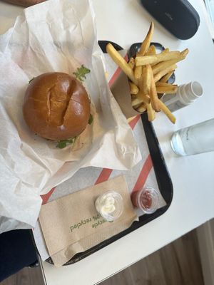 “Fresh N fit” burger & fries   at Flipside in London