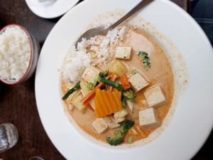 Pineapple curry with tofu and the wild coast at The Liebig in Warrnambool