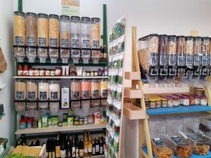 Zero waste section at Bio e Sfuso in Locarno