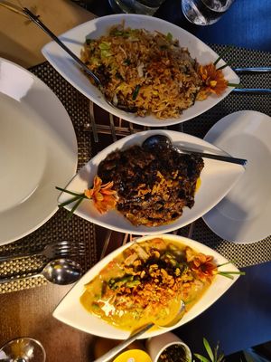 Fried rice, spiced eggplant, tofu and broccoli with Indonesian sauce   at Dapur in Zurich