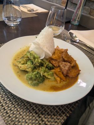 Lunch menu 2 (Tempeh & Tofu) at Dapur in Zurich