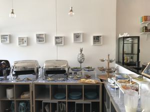 Buffet with veg foods at Café Garrett by Ohana in Lisbon