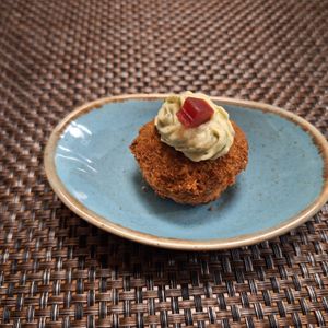 Amuse Gueule : Falafal mit Hummus at Emmels Dinkelrind in Neuberg