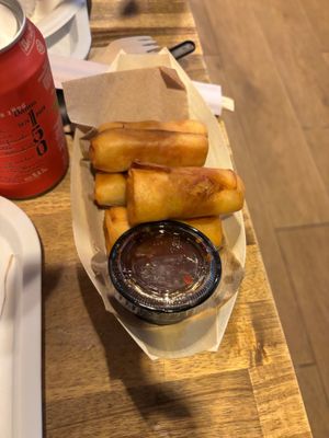 Veg spring rolls at Pad Thai Take Away in Sitges